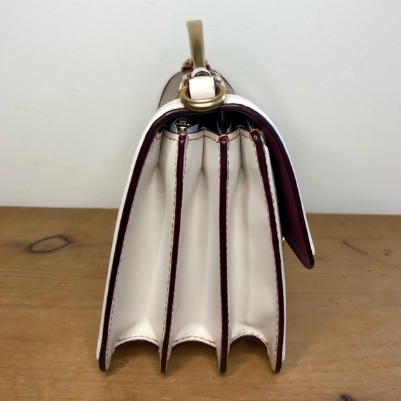 S⭕️LD‼️New Coach 1941 Riley Top Handle 18 In Signature Canvas - Picture 5 of 12